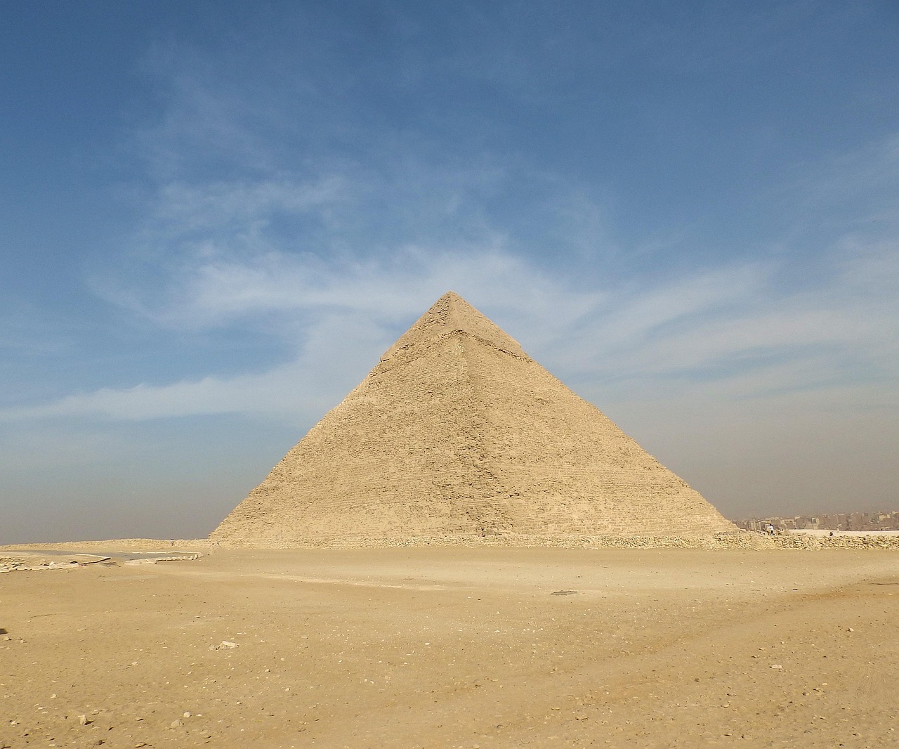 pyramid, the great pyramid of giza, architecture, giza, egypt, cairo, sphinx, dynasty, pharaoh, archeology, egyptian, piece, pyramids, civilization, building, old, stones-4130316.jpg